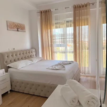 Shehu 3 Apartman *
