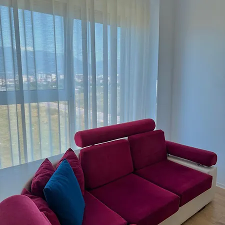 Shehu 3 Apartment *